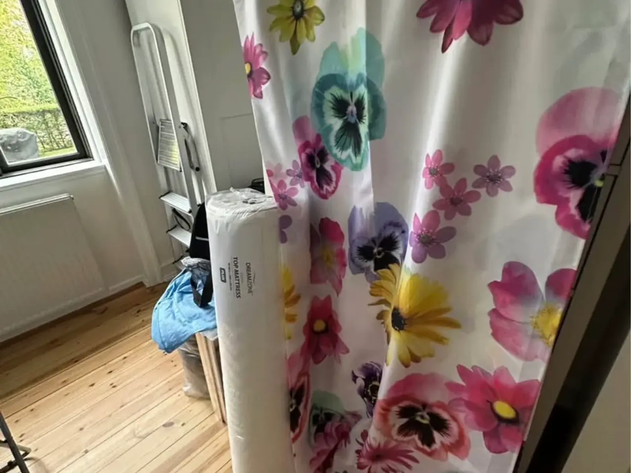 Billede 1 - Badeforhæng og 2 badehåndklæder