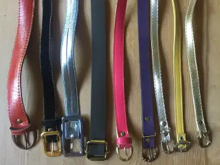 9 smalle bælter, i alt 150 kr