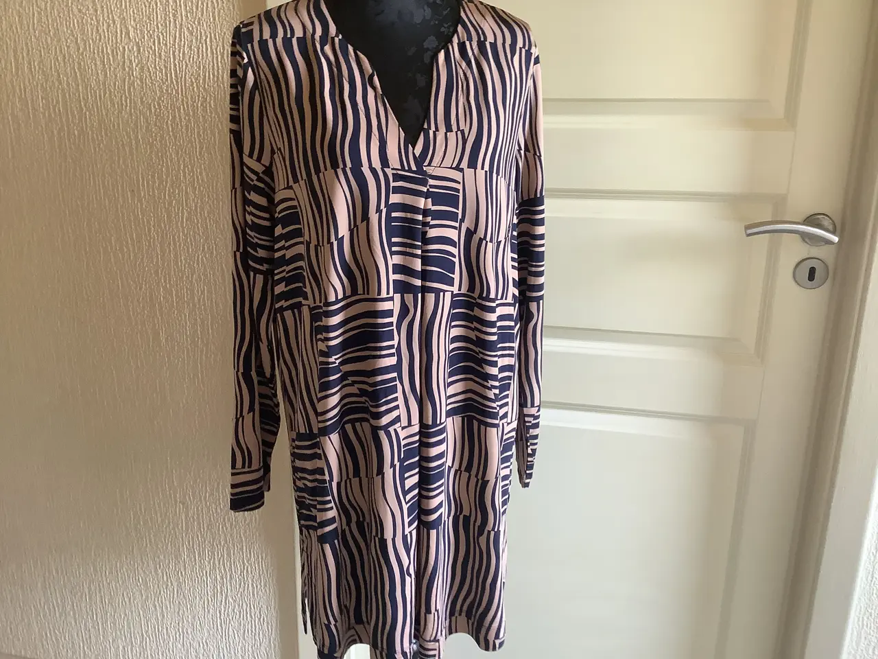 Billede 2 - Helt ny Ulla Popken bluse/tunika/kjole str. 42 