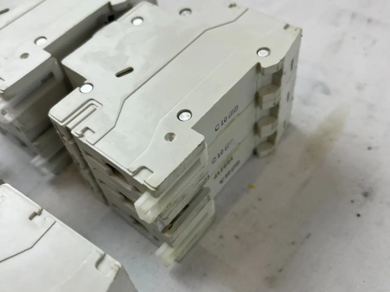 Billede 8 - Legrand 6048 33 C10 4-Pole automatsikring 400V 6kA