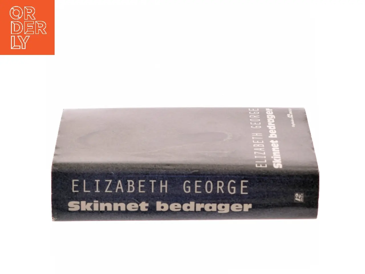 Billede 2 - Skinnet bedrager af Elizabeth George (Bog)