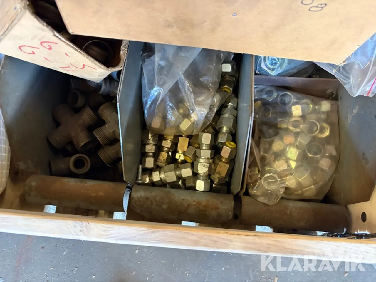 Billede 8 - Lot - Fittings og smørefedt - 1 palle