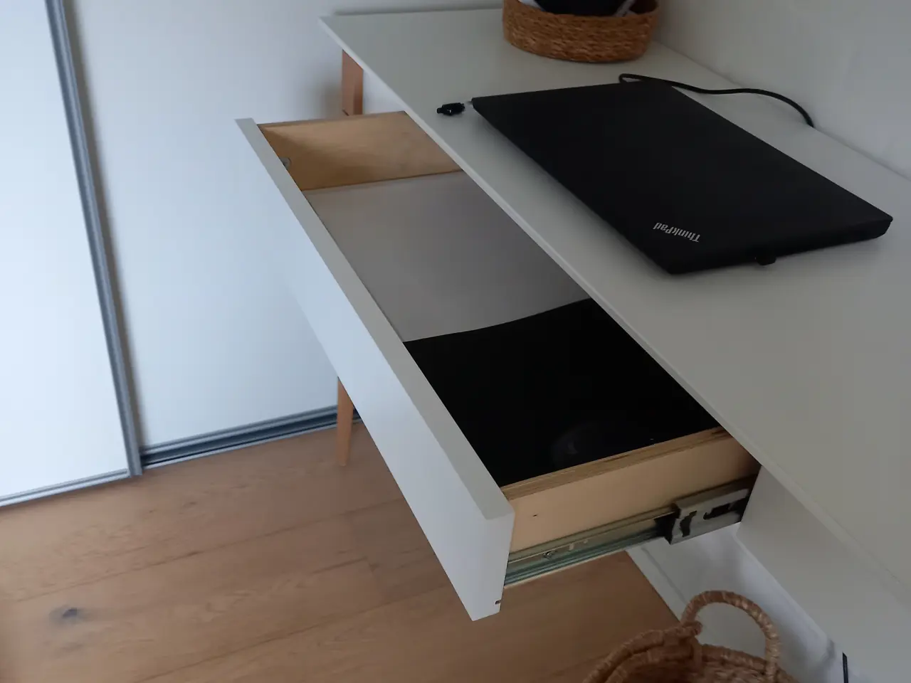 Billede 3 - MIMO Skrivebord 105x40cm - Hvid