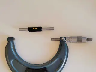 Mikrometer 100–125 mm i trækasse