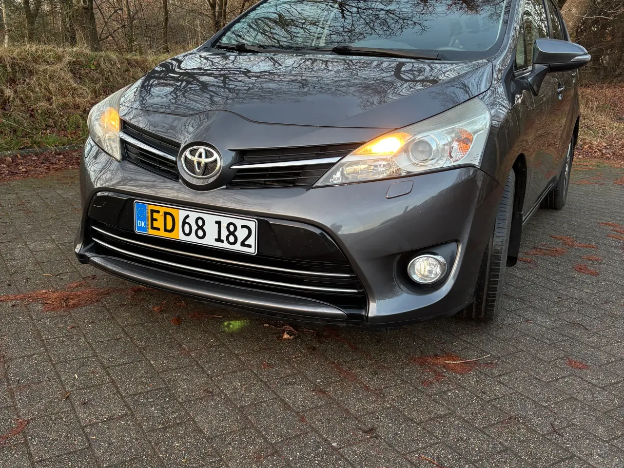 Billede 2 - Nysynet Toyota sportsvan
