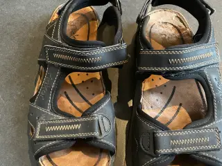 Sandaler og Træsko