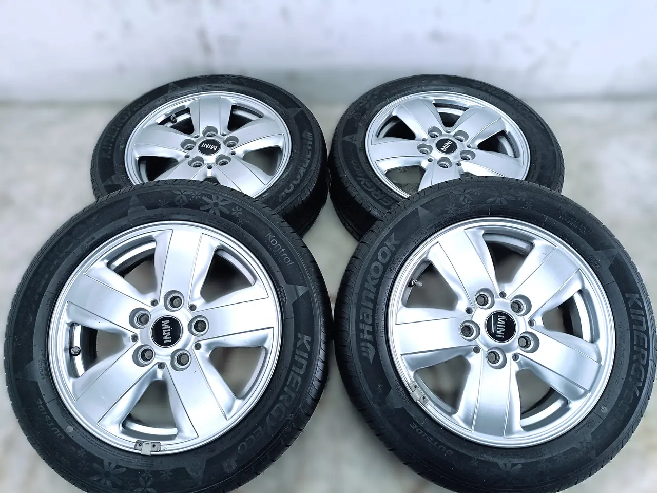 Billede 3 - 5x112 15" ET46 nav 66,6ø MINI sommersæt inkl.TPMS