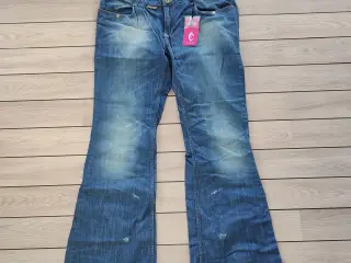 Jeans, Hust, str. 34