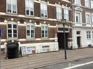 Butikslokale til spillehal ect.