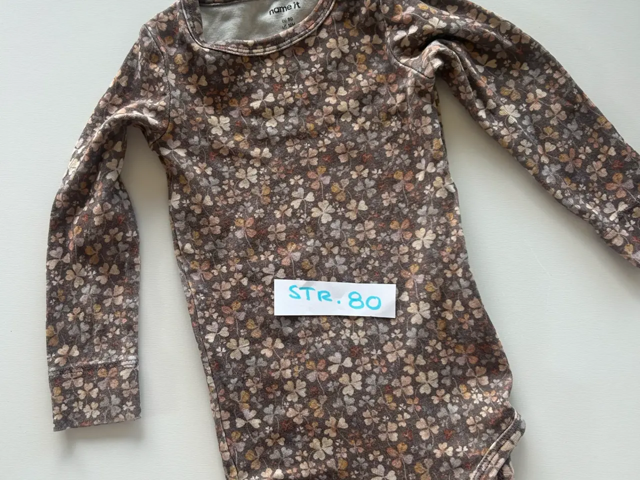 Billede 4 - Babytøj størrelse 80