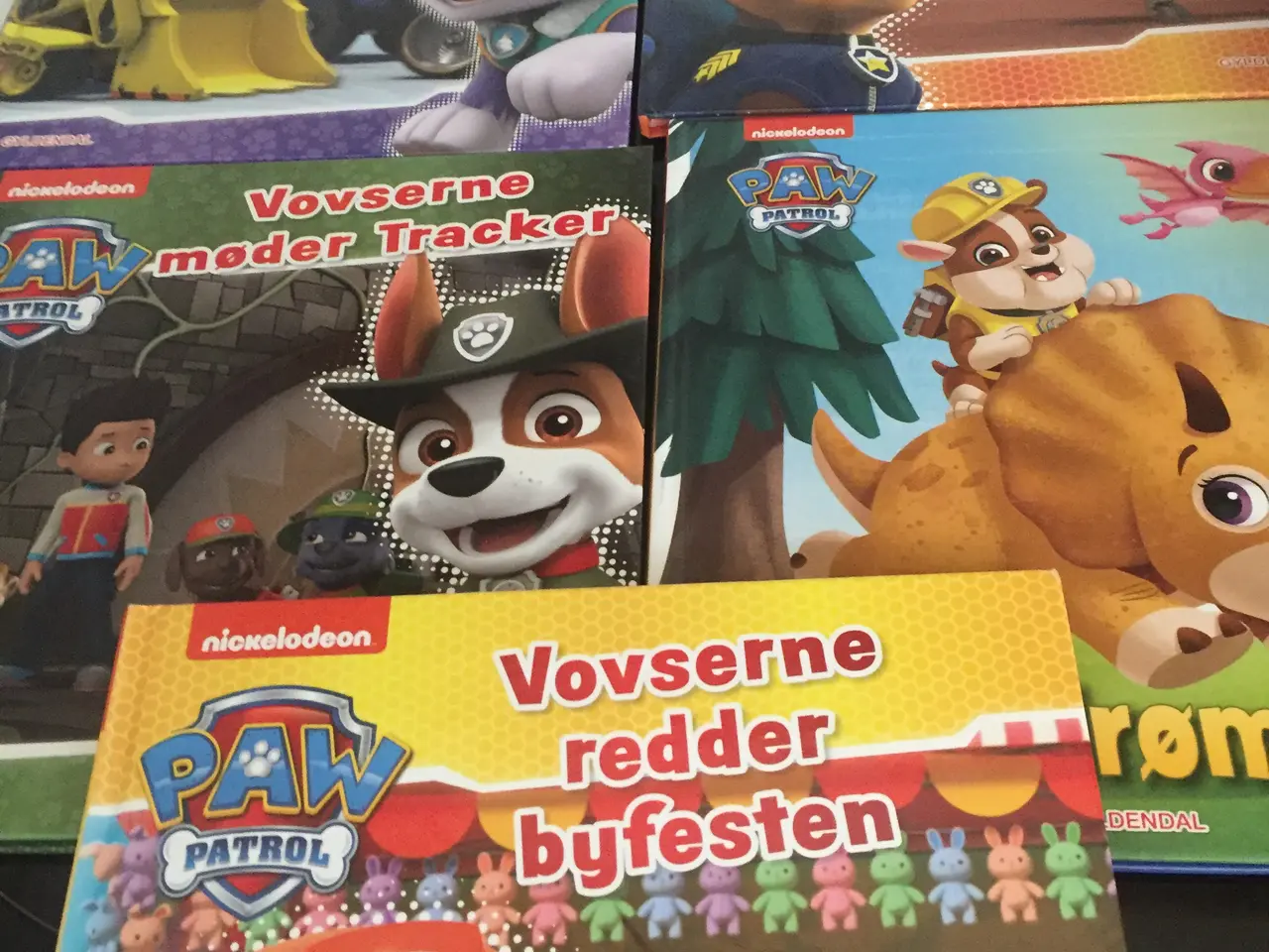 Billede 1 - Nickelodeon bøger forskellige