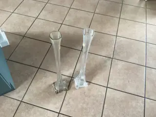 2 lange glasvaser sælges mål 60 cm 