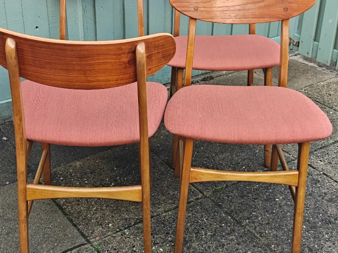 Billede 2 - 4 klassiske teak spisebordsstole