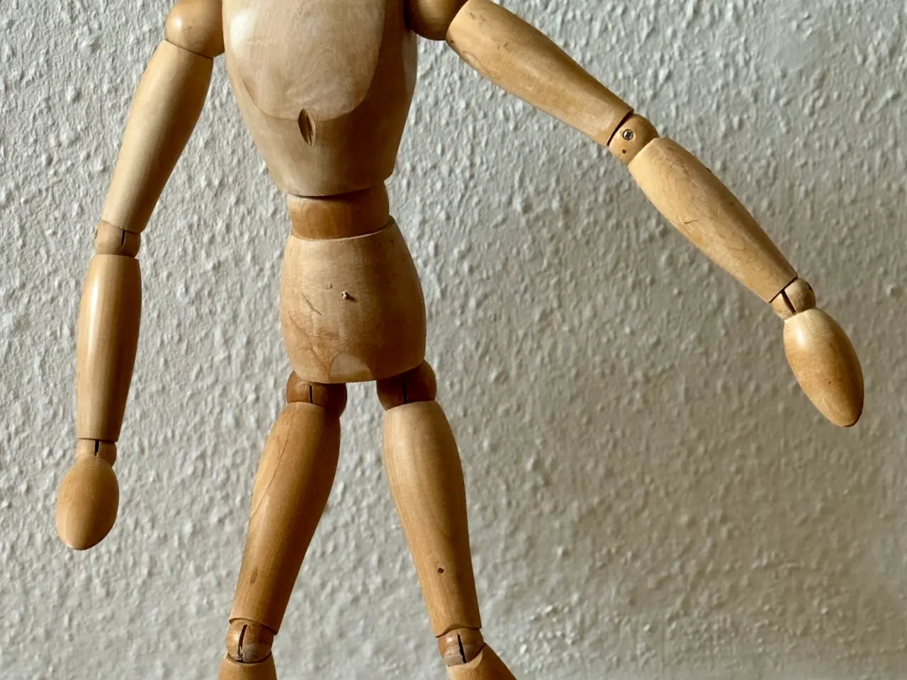 Billede 5 - 2 kg. Figurer i træ (Alle 4 sælges samlet)