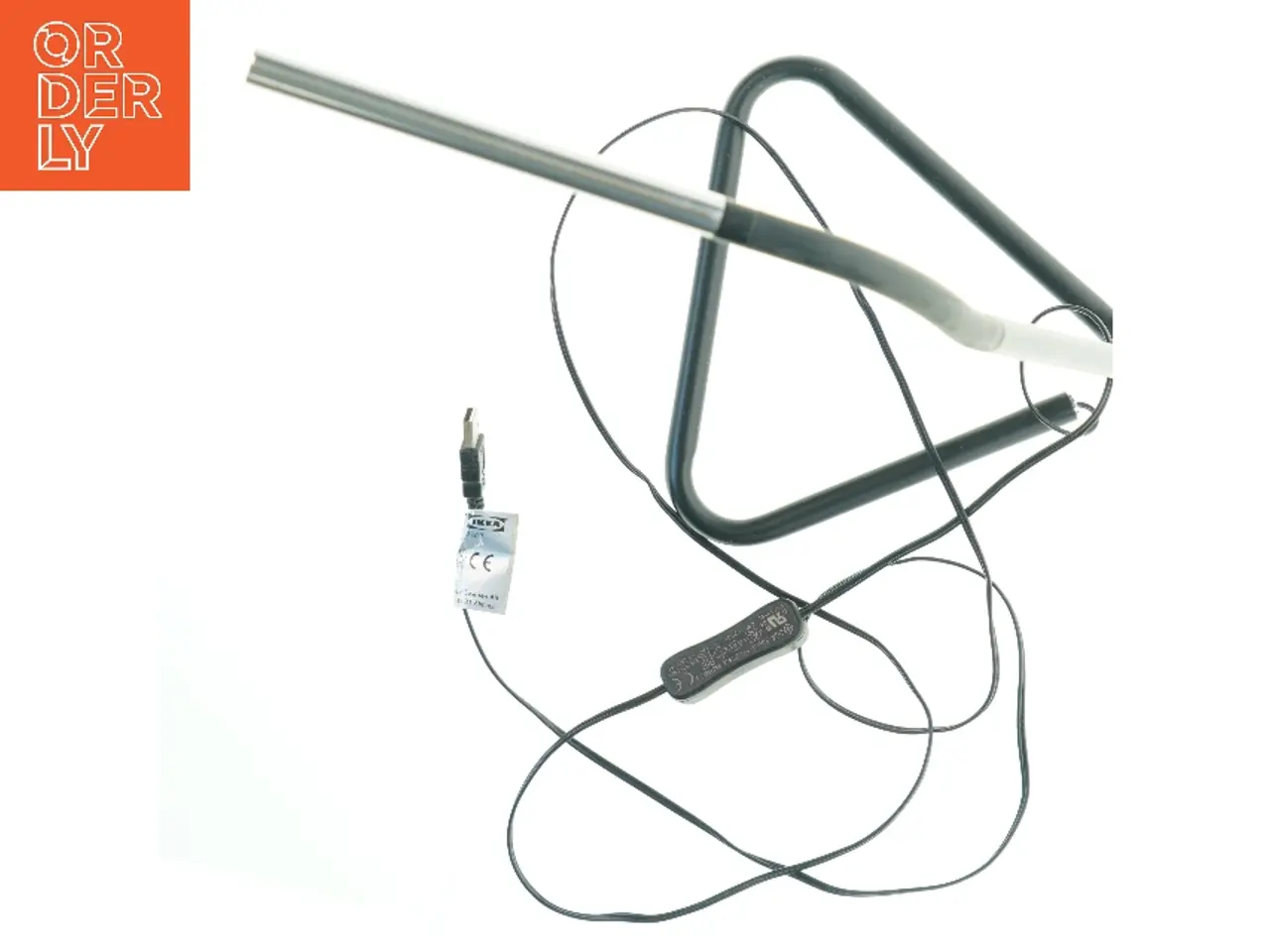 Billede 3 - LED skrivebordslampe med USB fra IKEA (str. 33 cm)