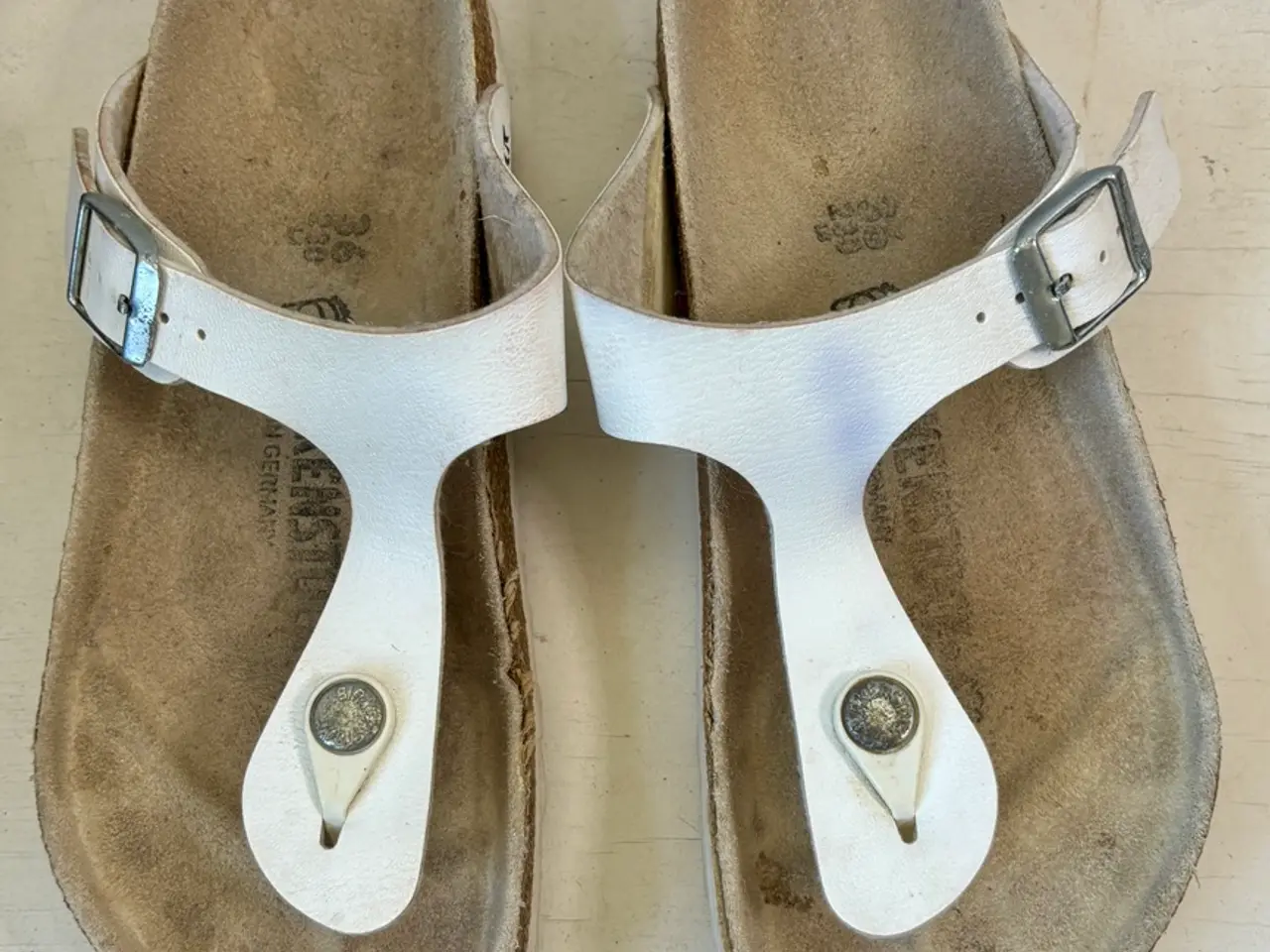 Billede 2 - Birkenstock, Gizeh hvid sandal, str 36