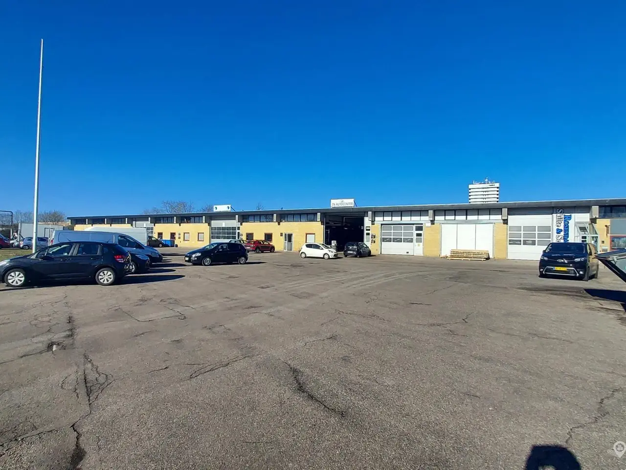 Billede 11 - Autoværksted / Værksted / Lager/ Produktion / Showroom – Med stor port