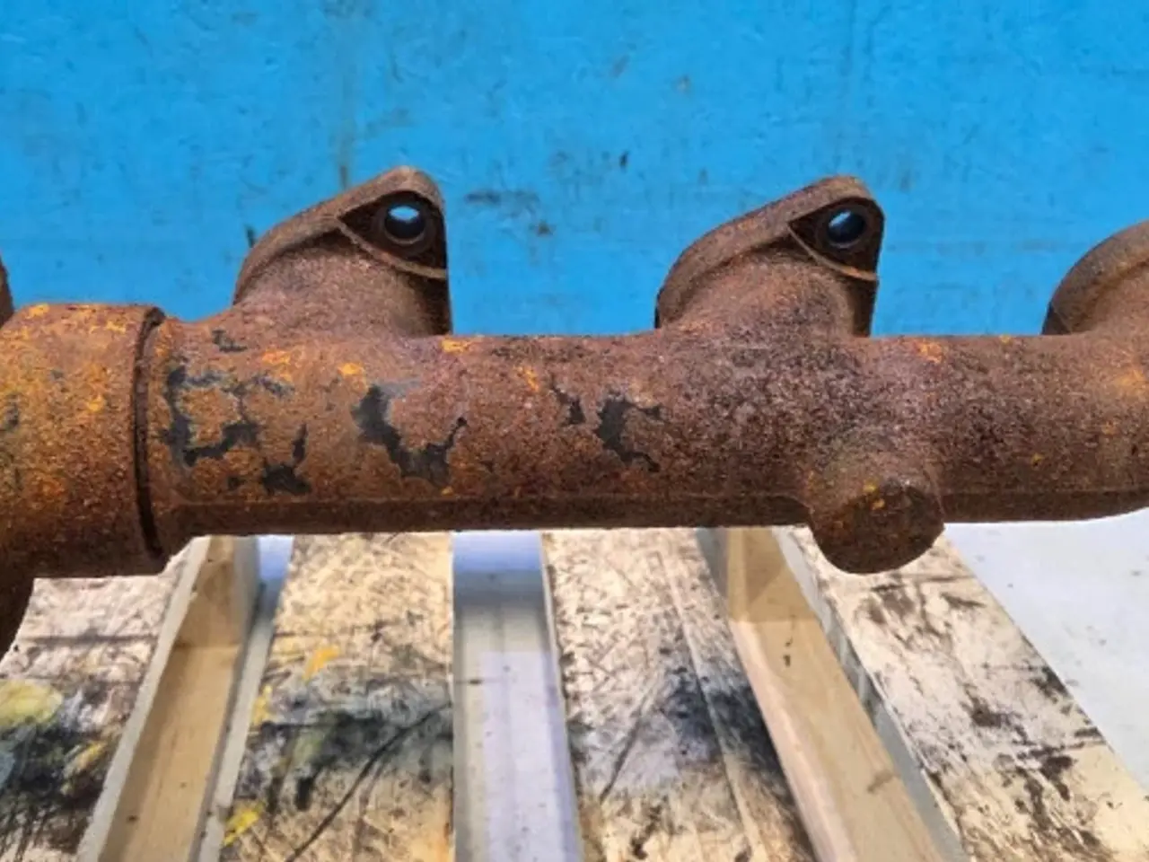 Billede 14 - John Deere 6090HZ003 Udstødningsmanifold R519687