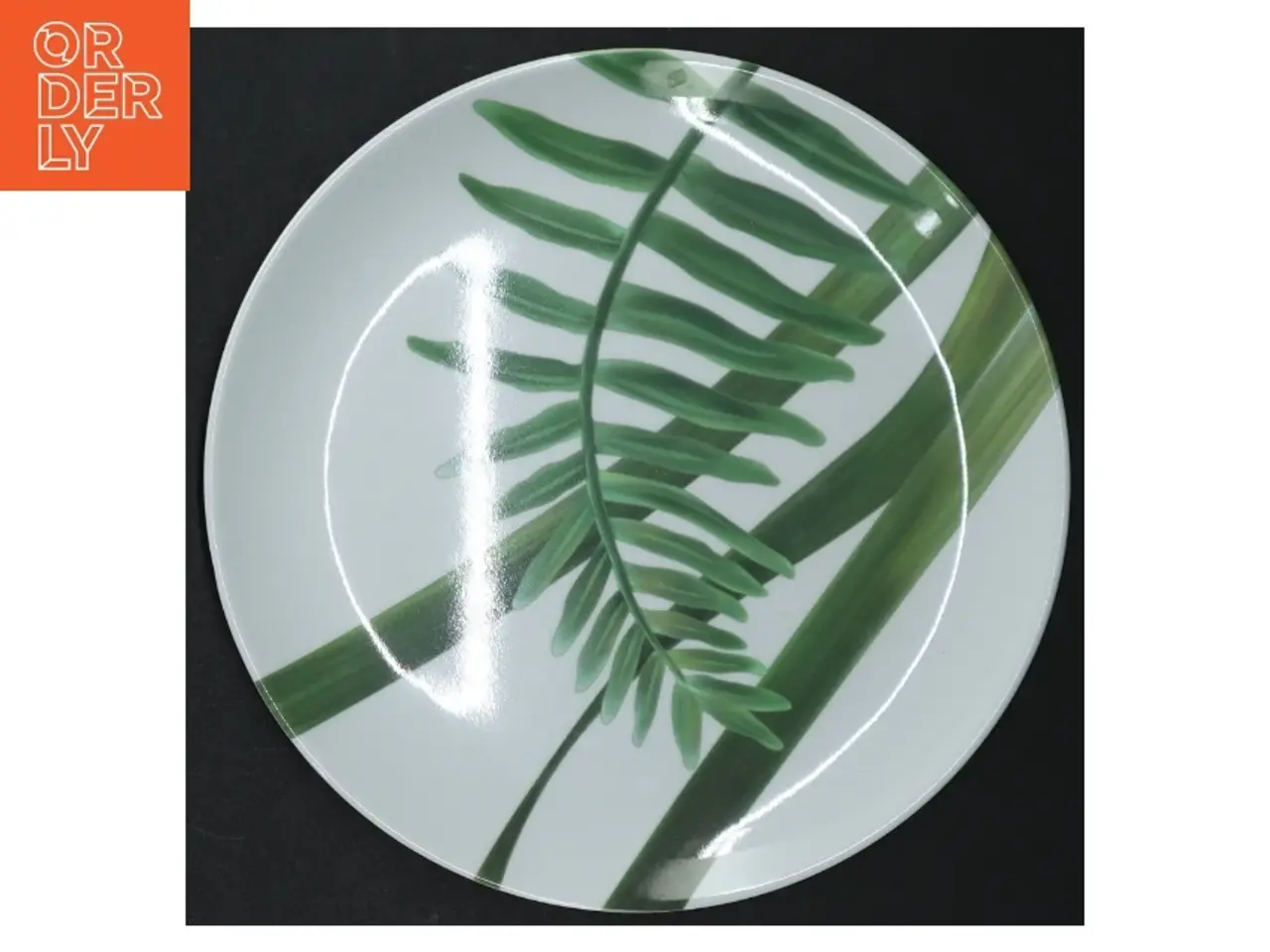 Billede 5 - Dekorative tallerkener med blade-motiv (str. Ø. 20 cm)