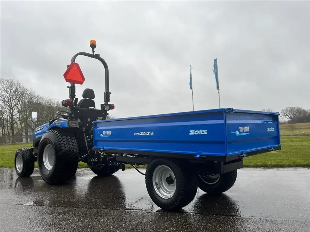 Billede 6 - Solis TS1500 tipvogn med bagtip, aftagelige sider og fine brede dæk.