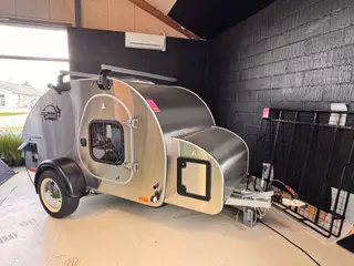 Campingvogn Lifestyle Camper Steeldrop Premium