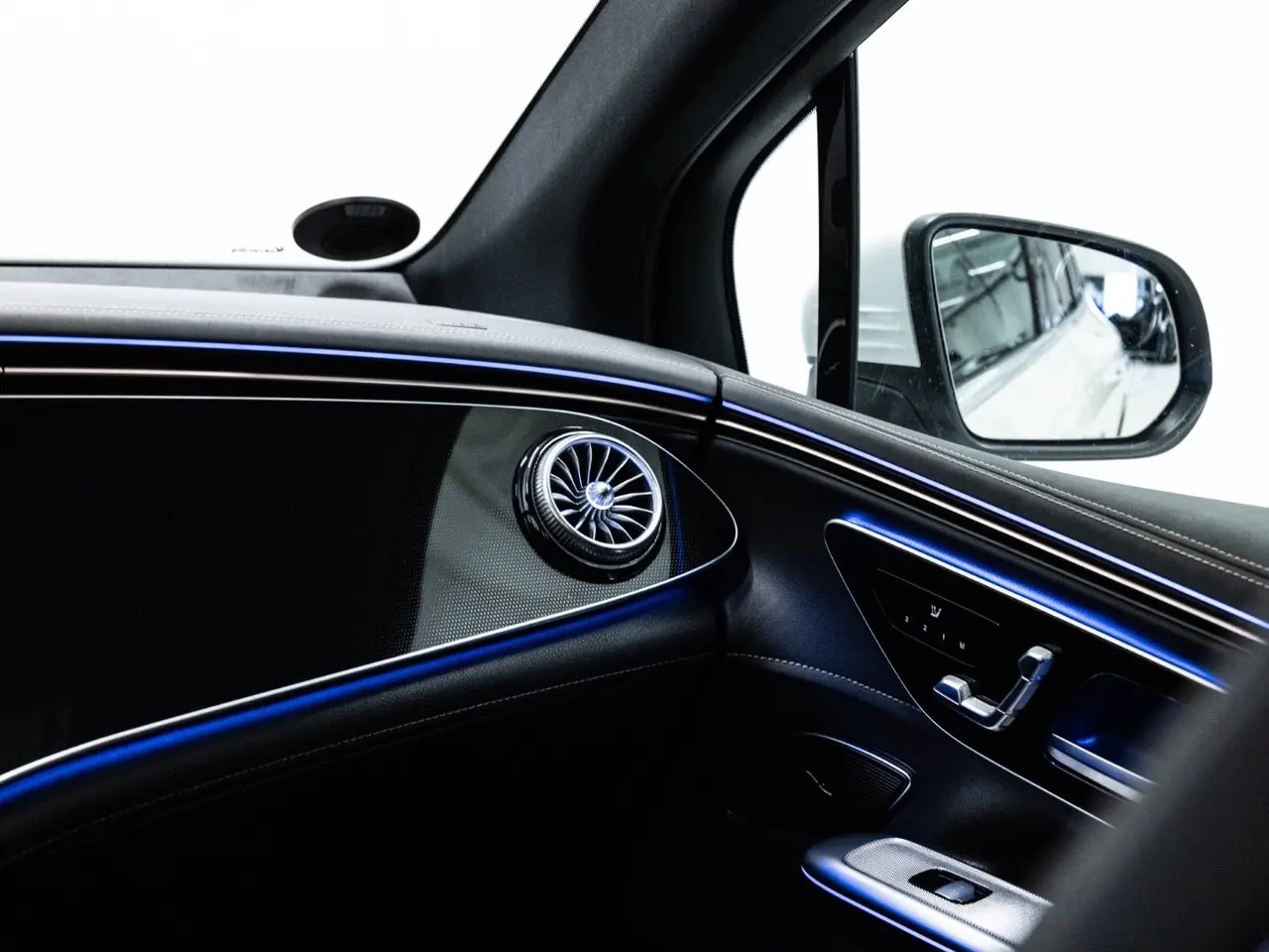 Billede 13 - Mercedes EQE300 SUV Electric Art