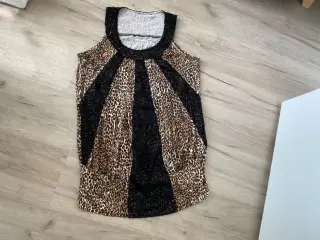 Top / T-shirt