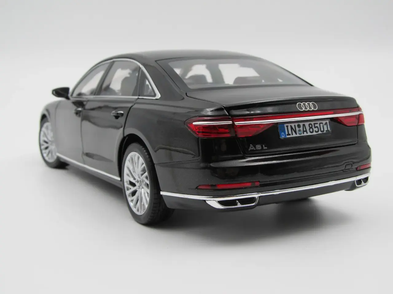 Billede 7 - 2018 Audi A8L Dealer Edition - 1:18