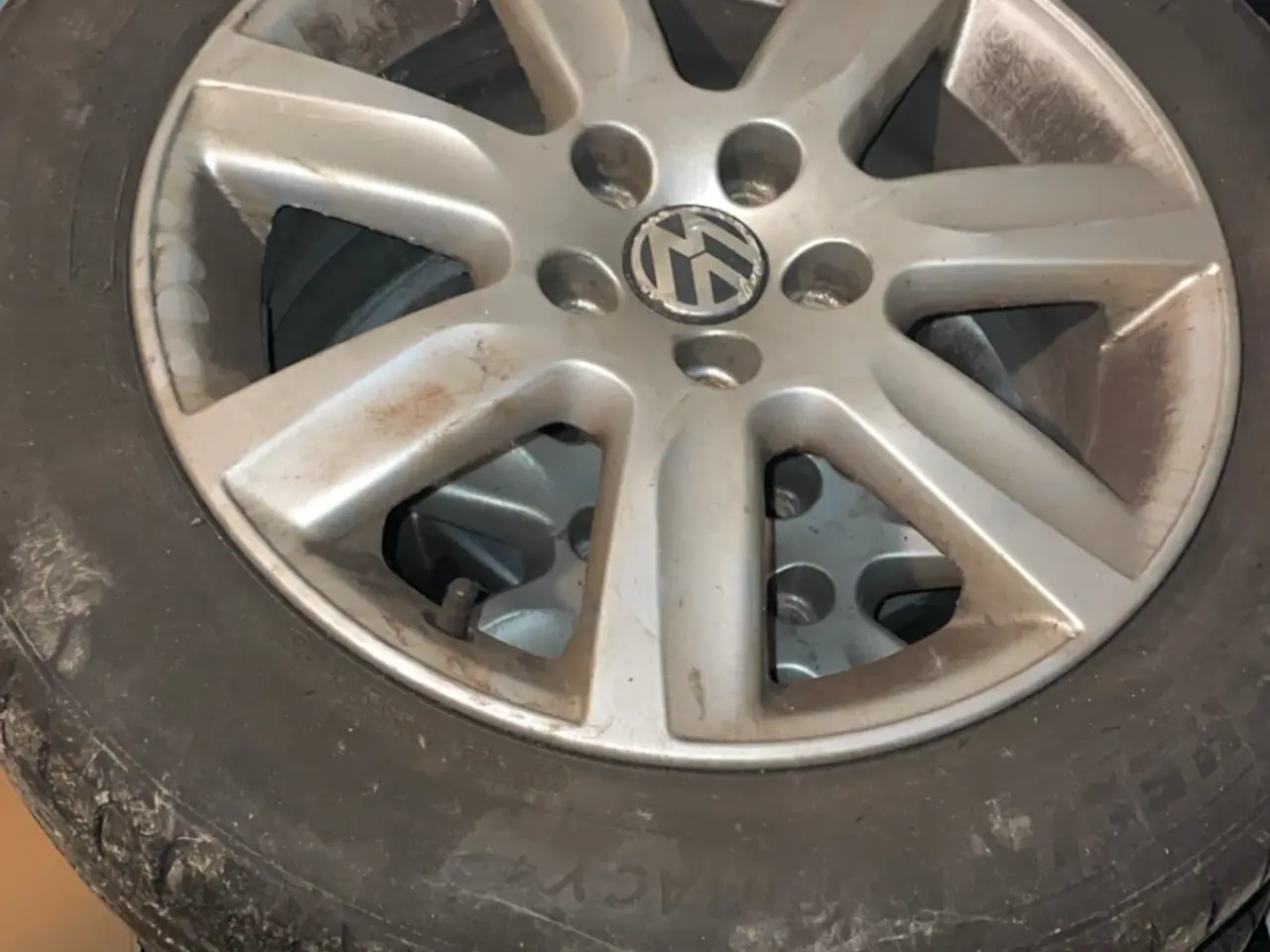 Billede 2 - Originale VW fælge med dæk