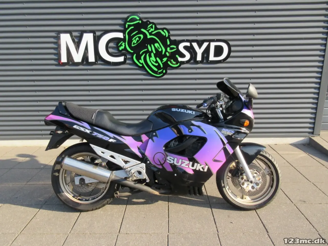 Billede 1 - Suzuki GSX 750 F MC-SYD ENGROS