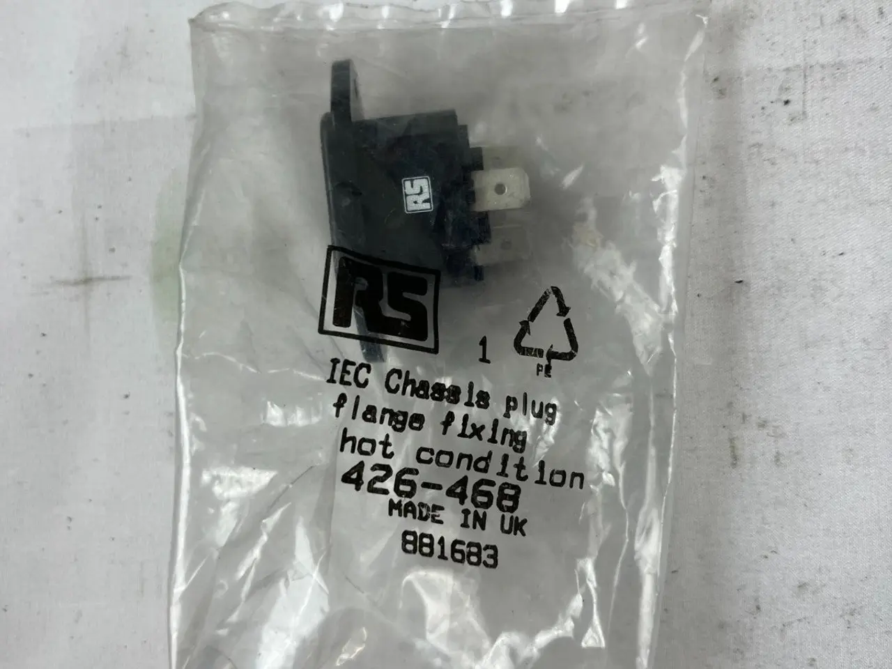Billede 4 - RS 426-468 IEC Chassis Plug Flange Panel Mount