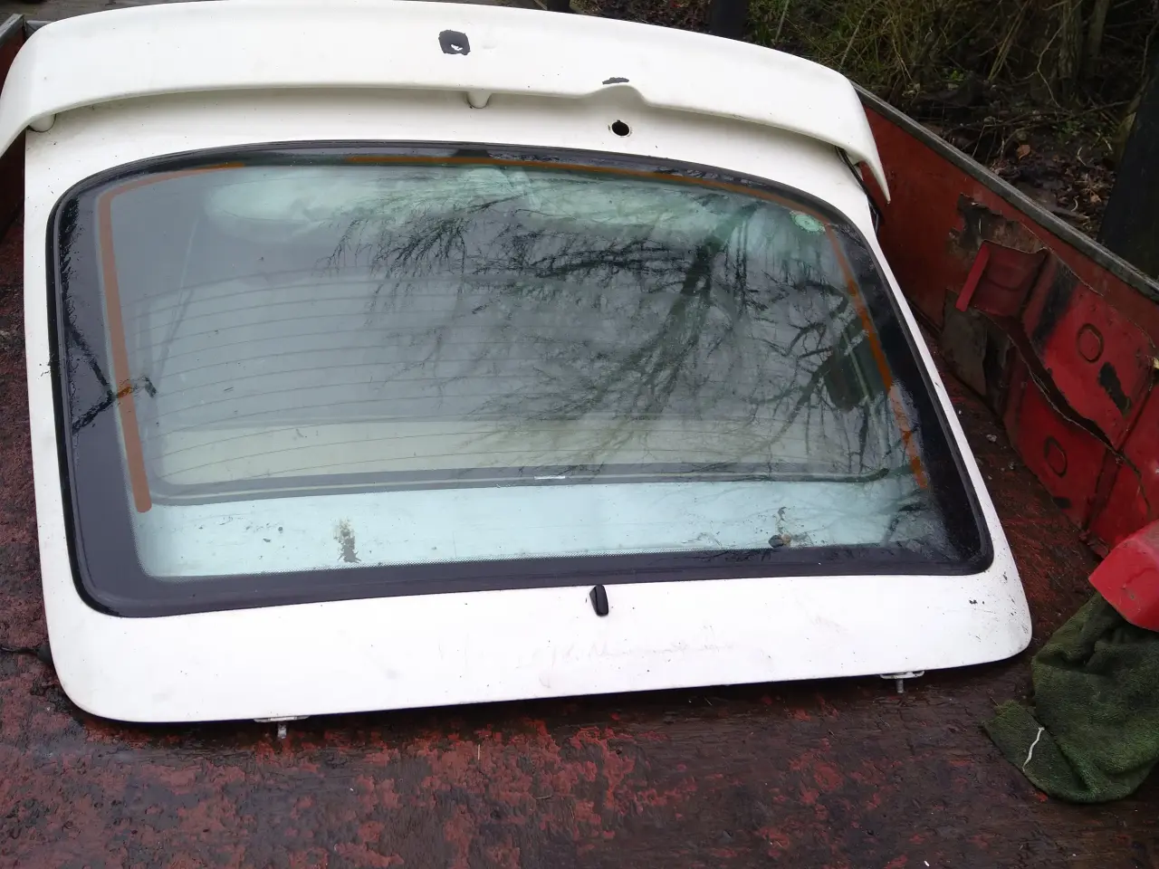 Billede 1 - Ford Sierra bagklap med XR4I spoiler.