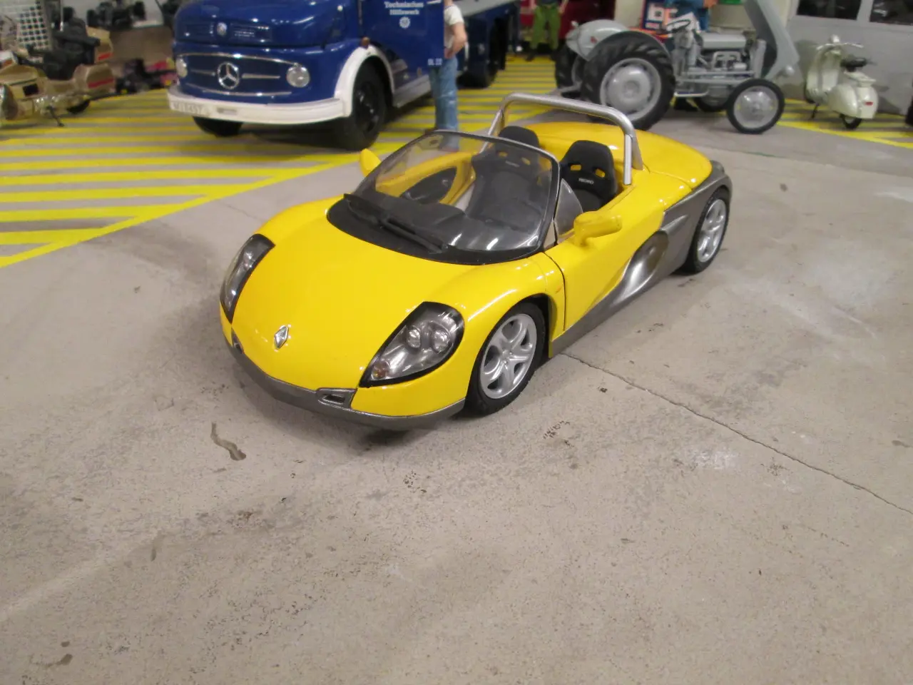 Billede 1 - Renault Spider    Anson   1:18