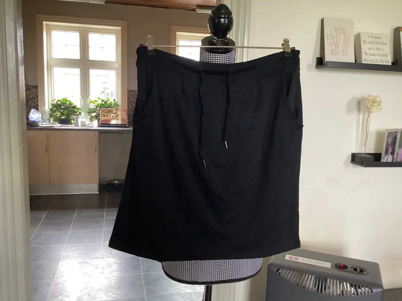 Billede 9 - Nederdele. Forskellige Str og Mærker.