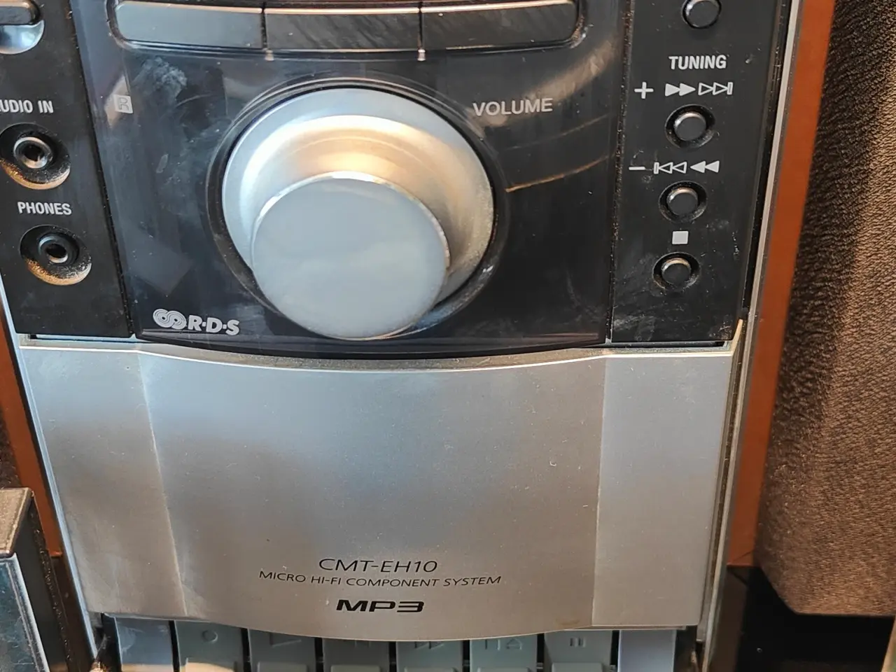 Billede 3 - Sony mini anlæg og 95 kasettebånd som feks Bee Gee