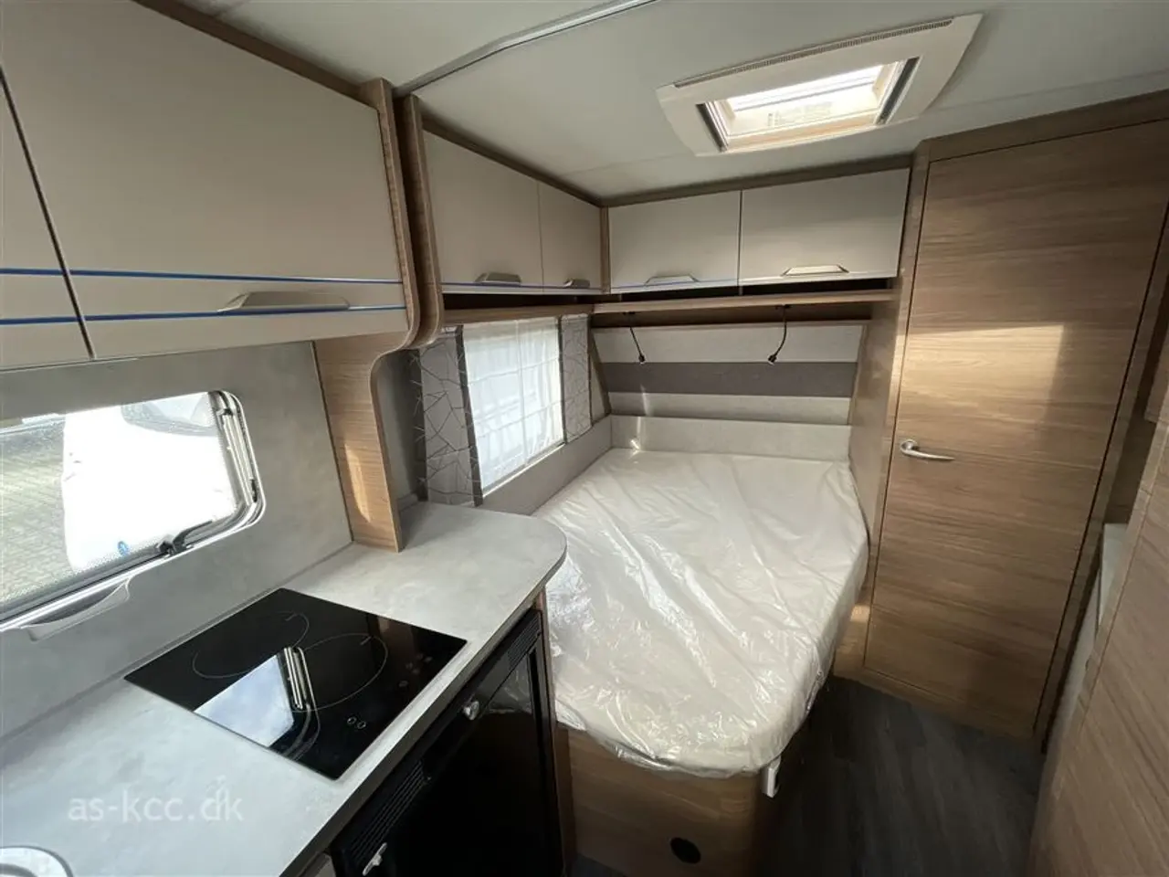 Billede 4 - 2024 - Knaus Sport 450 FU SPORT E POWER SELECTION   Knaus Sport E POWER årg. 2024 4 sovepladser, 4 siddepladser