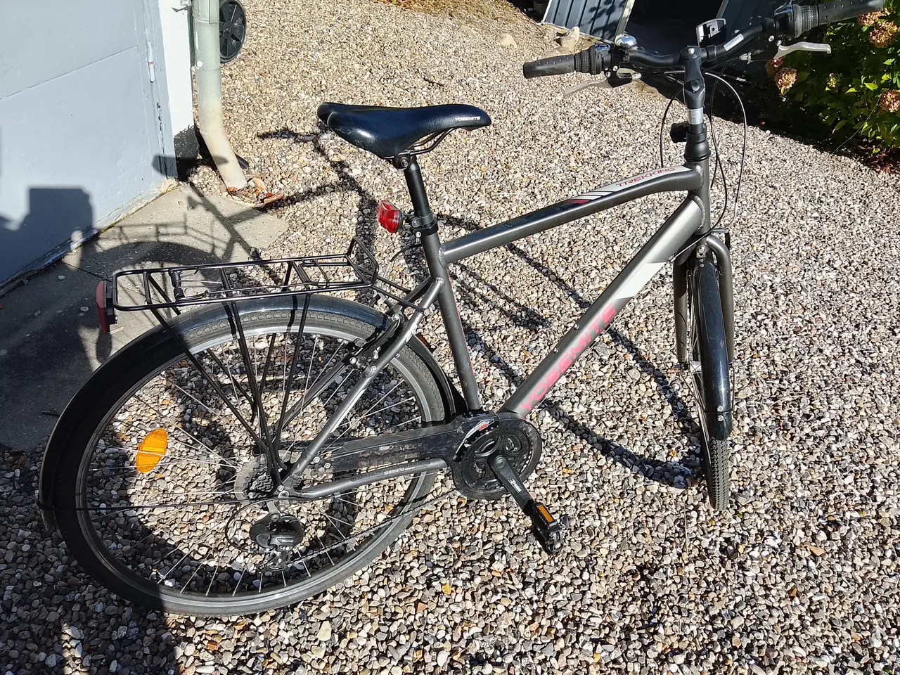 Billede 2 - Ny cykel. Har stået i garage