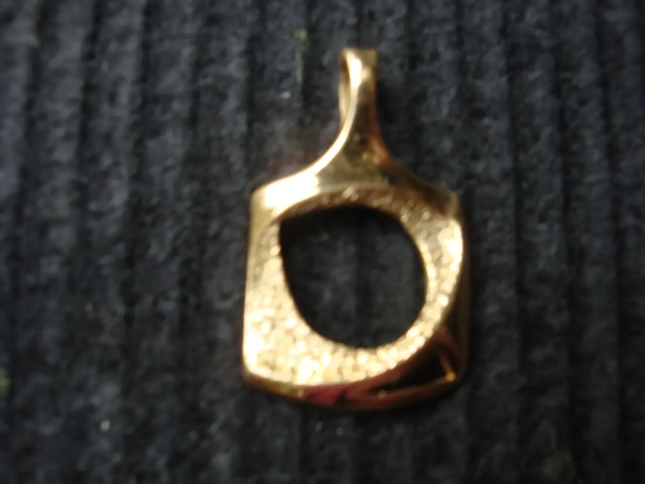 Billede 2 - Vedhæng Bronze