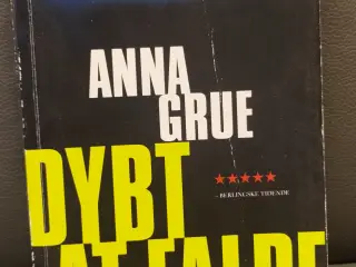 Anna Grue, Dybt at Falde Paperback