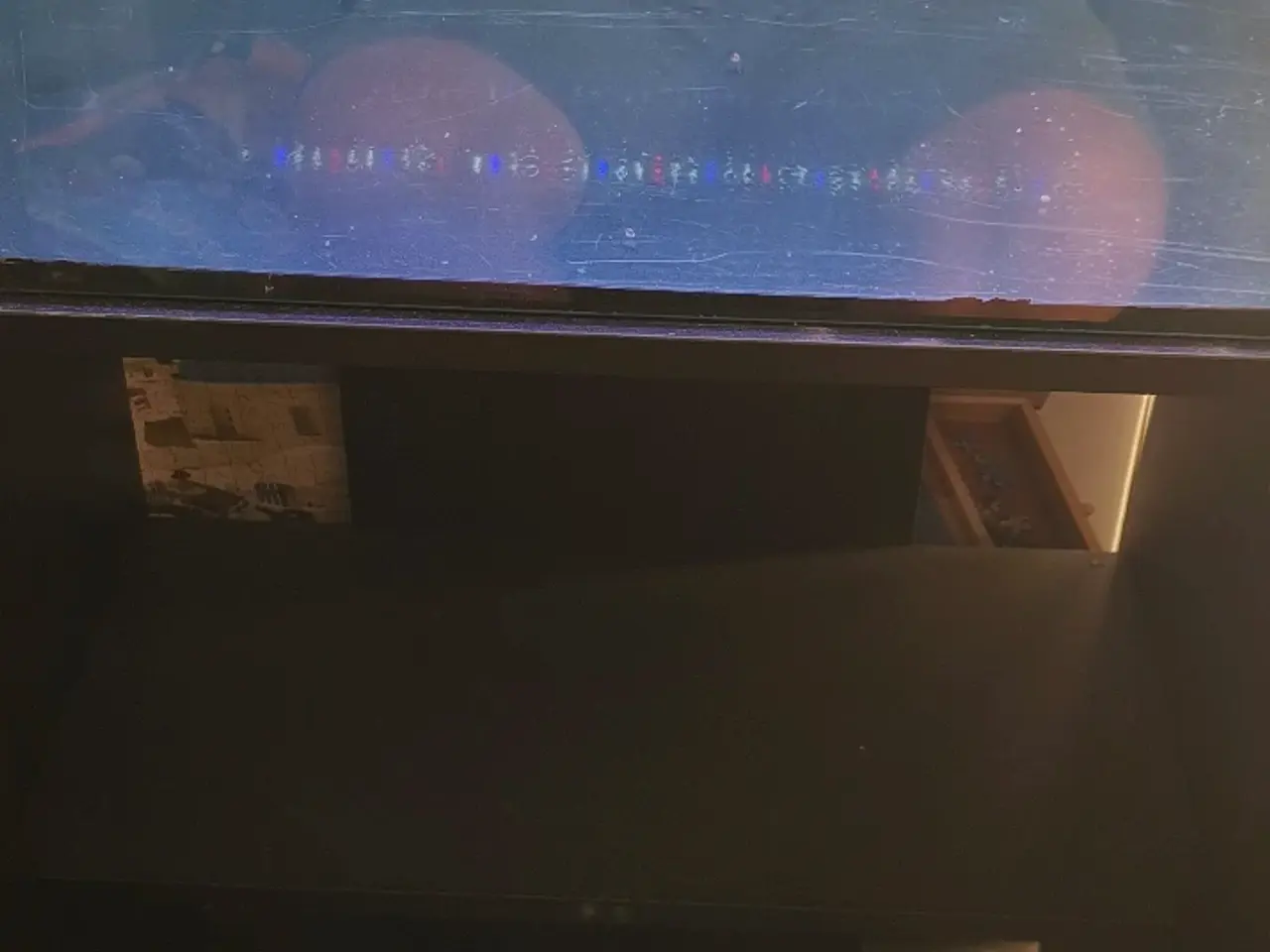 Billede 5 - 96 liters akvarie med bord