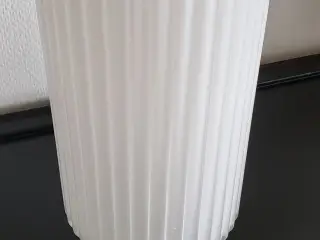 Mat hvid glasvase