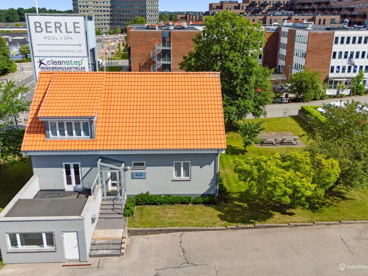 Billede 2 - Domicil 339 m2 i velholdt ejendom centralt i Gladsaxe
