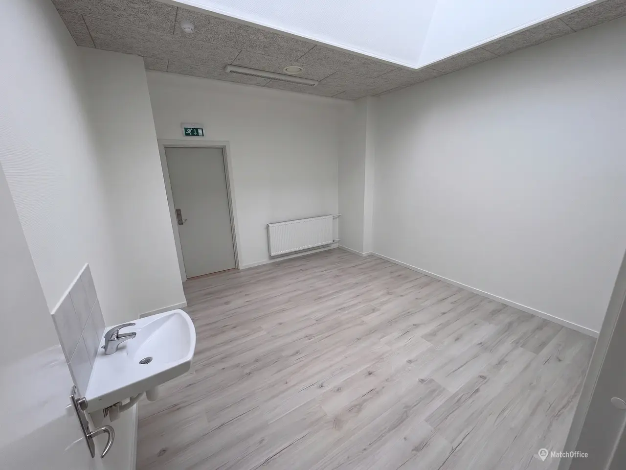 Billede 8 - Lys og velindrettet klinik på 179 m²