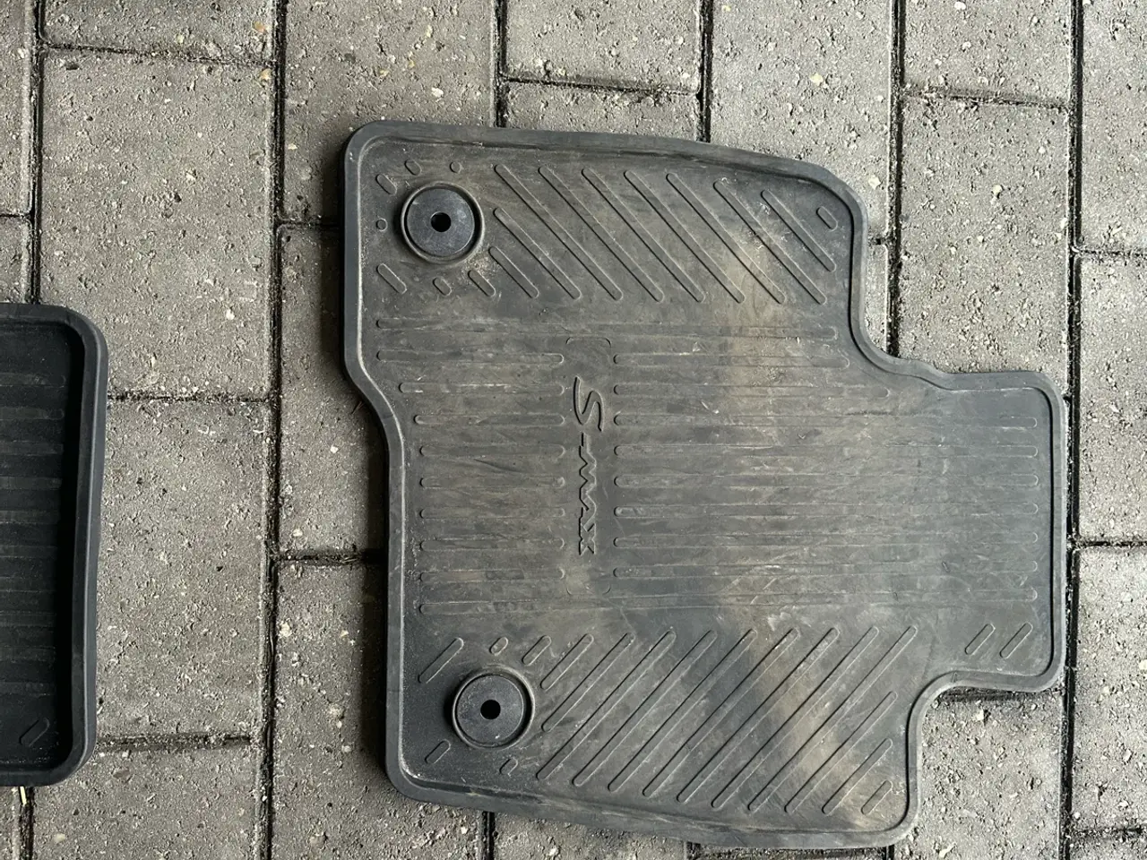 Billede 2 - Originale gummimåtter til Ford s-max