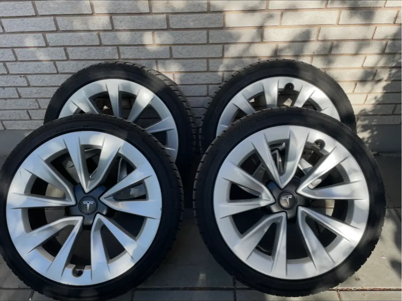 Billede 1 - Tesla fælge