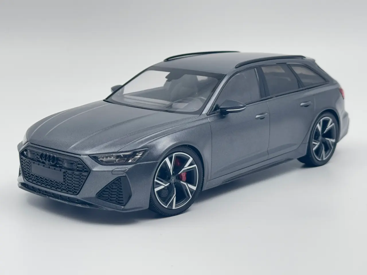 Billede 3 - 2021 Audi RS6 Avant MINICHAMPS - 1:18