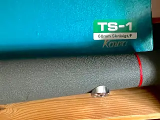 Fuglekikkert med 25 x okular samt stativ