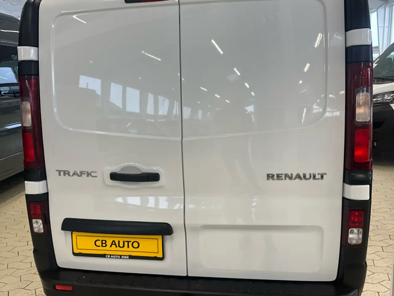 Billede 4 - Renault Trafic T29 L2H1 2,0 DCI 145HK Van 6g