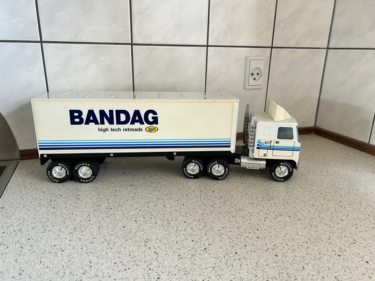 Billede 3 - Modellastbil