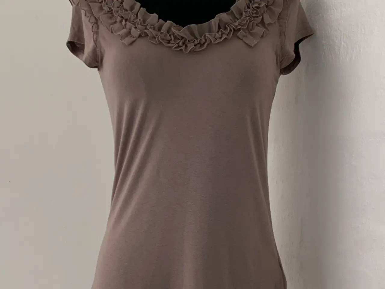 Billede 1 - T-shirt str.36